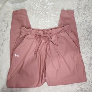Under Armour Women’s Salmon Pink Joggers Size Small